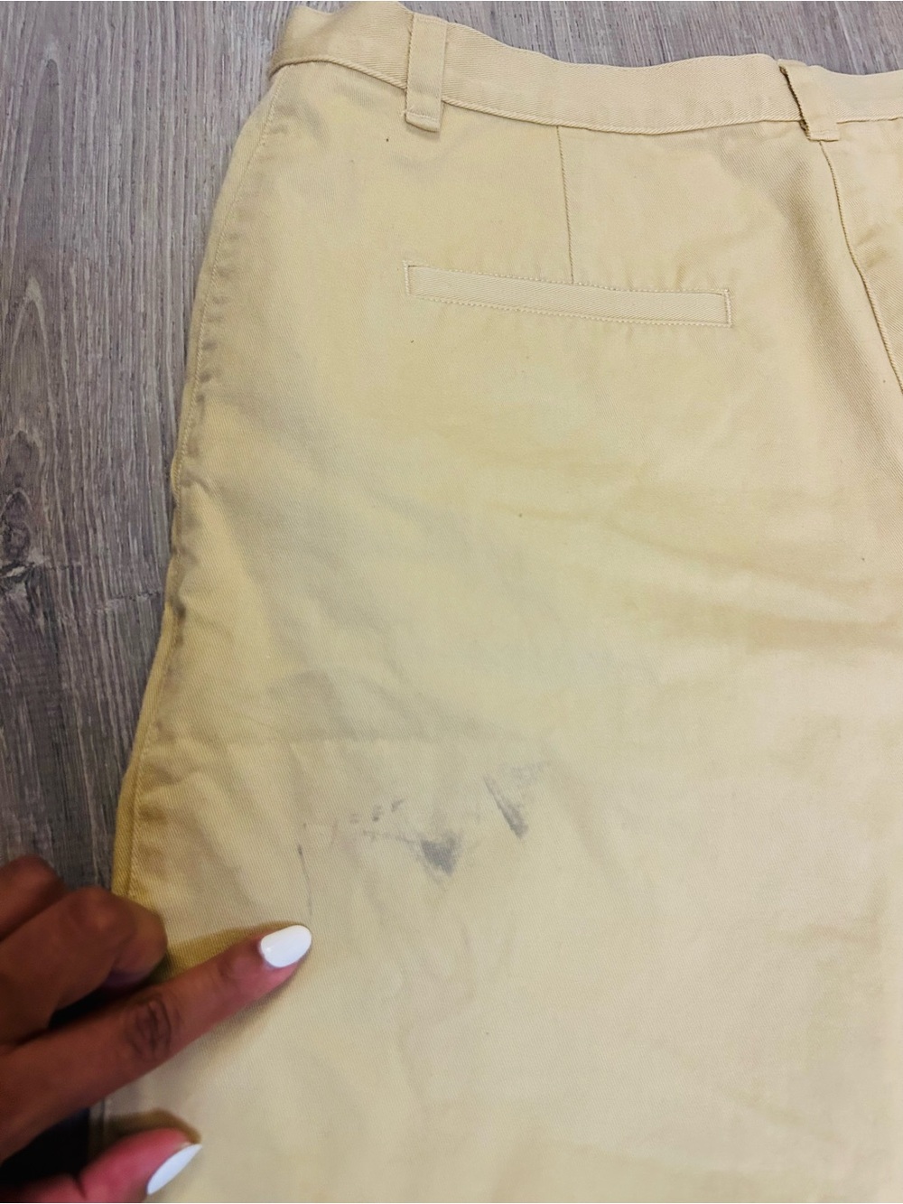 Ralph Lauren Men’s Light Khaki Bermuda Shorts Size 14 - Picture 7 of 9